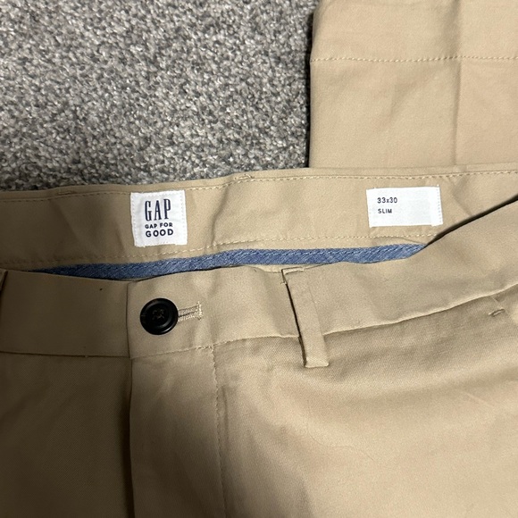 NWT GAP Khaki Slim Fit Chino Pants - Picture 2 of 4
